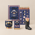 Paddywax Adopo Ritual-Quintett Moon Phases – 5-teiliges Geschenkset: Duftkerze, Matches, Cowboy Boot, Journal & Notizblock