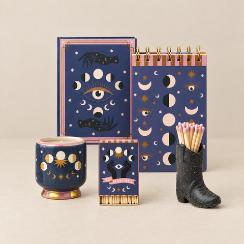 Paddywax Adopo Ritual-Quintett Moon Phases – 5-teiliges Geschenkset: Duftkerze, Matches, Cowboy Boot, Journal & Notizblock