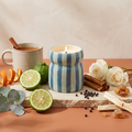Paddywax Cabana - Warm Cider - Keramik Duftkerze - 184g mit Duftzutaten: Orangenschale, Bergamotte, Blattgrün, Ceylon-Zimt, weiße Rose, schwarzer Pfeffer, Moschus, weißes Zedernholz und Amber