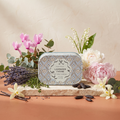 Paddywax Chérie - Lavender & Thyme - Tin Duftkerze - 127g mit Duftzutaten: Alpenveilchen, Eukalyptus, Lavendel, Thymian, Pfingstrose, Maiglöckchen, Moschus, Vanilleorchidee und Tonkabohne