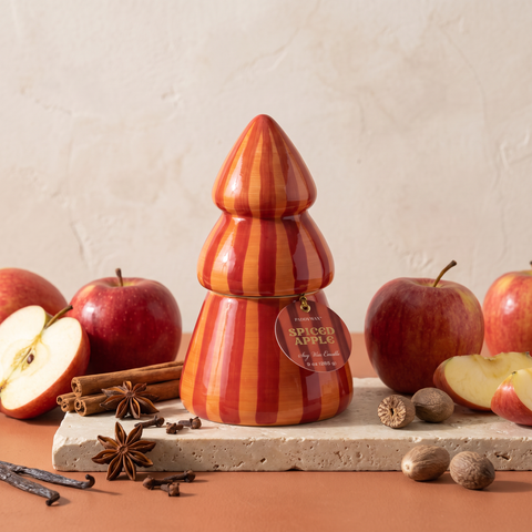 Paddywax Cabana Christmas - Tree - Spiced Apple - Keramik Duftkerze - 255g mit Duftzutaten: Apfel, Zimt, Nelke, Muskat und Vanille