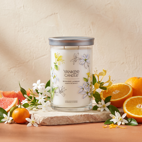 Yankee Candle Midnight Jasmine - Signature 2 Docht Tumbler - 567g mit Duftzutaten: Grapefruit, Mandarinenblüte, Neroli, Orange, Wasserjasmin, Geißblatt, Moschus und pudrige Noten