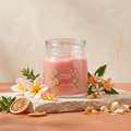 Yankee Candle Capri Glow - Signature 2 Docht Duftkerze - 368g mit Duftzutaten: Zitrusschale, Bitterorange, Myrte, Orangenblüte, Neroli, Frangipani, Ambra, holzige Noten und Moschus