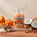 Yankee Candle Pumpkin Harvest - Duftkerze - 538g mit Duftzutaten: Kürbispüree, Zimt, Nelken, Muskatnuss, Schlagsahne, Karamell, geröstete Mandeln, Nusscreme und Kokosmilch